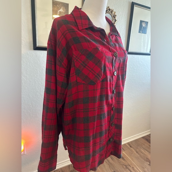 Maurices Flannel Print Button Down Top (lightweight) ❤️ - Picture 2 of 4